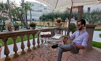 Tower Ξενοδοχείο 2*